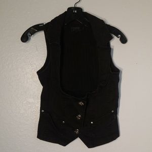 Tripp Black Skull Vest - EUC small